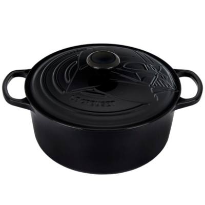 Le Creuset Darth Vader Signature Round Casserole Dish, Star Wars
