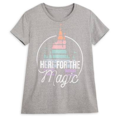 Disney Parks - Fantasyland Schloss - Here for the Magic - T-Shirt f&uuml;r Damen