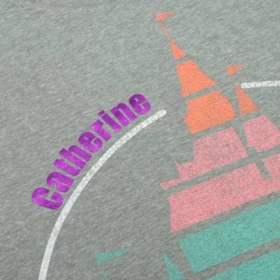 Disney Parks - Fantasyland Schloss - Here for the Magic - T-Shirt f&uuml;r Damen