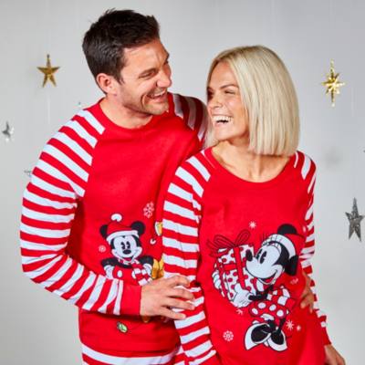 Disney Store Minnie Mouse Holiday Cheer Ladies' Pyjamas