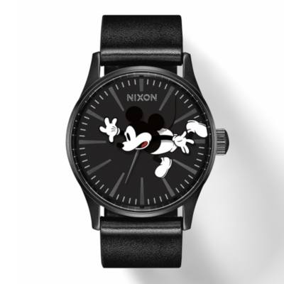 Nixon mickey 2025 mouse watch