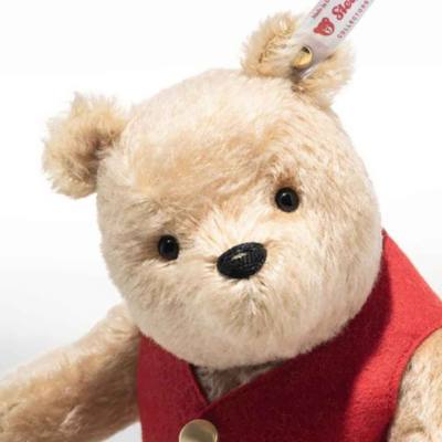 Steiff Winnie the Pooh Limited Edition Collectible &ndash; 20cm