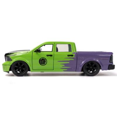 Jada Toys Hulk Figure with 2014 RAM 1500 1:24 Scale Die Cast Vehicle