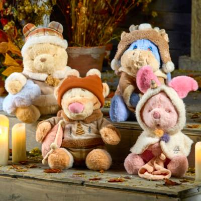 Peluche Bourriquet en tenue d'automne de taille moyenne, Winnie l'Ourson