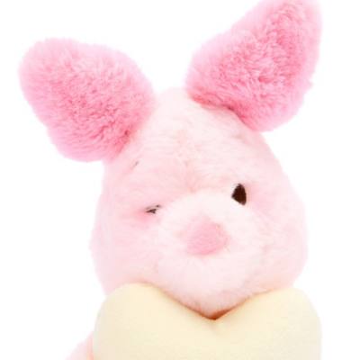 Disney Store Japan - Winnie Puuh - Ferkel mit Herz - Kleines Kuscheltier - 16 cm