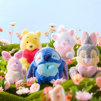 Disney Store Japan - Winnie Puuh - Ferkel mit Herz - Kleines Kuscheltier - 16 cm