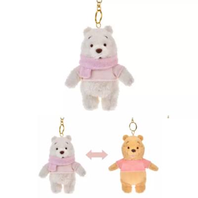 Piccolo peluche portachiavi Winnie the Pooh innevato Disney Store Japan, 14 cm