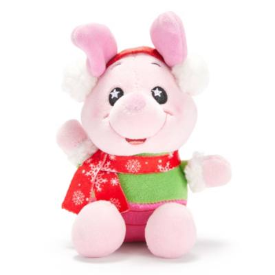 Disney Wishables Winnie the Pooh Holiday Mystery Small Soft Toy - 12cm