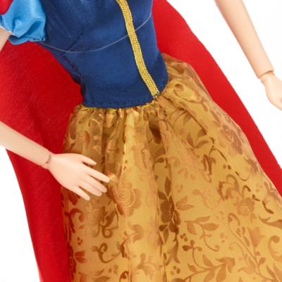 Snow White Classic Doll, Snow White and the Seven Dwarfs