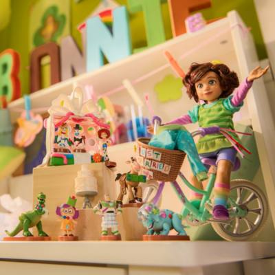 Bonnie Doll Set, Toy Story 5
