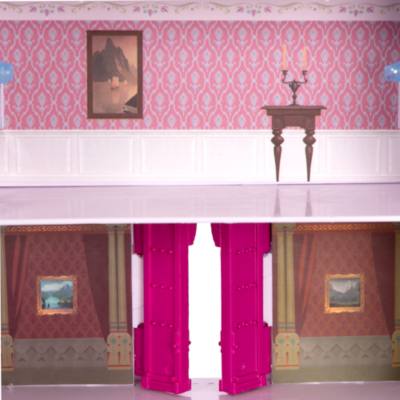 Coffret de mini figurines Ch&acirc;teau d'Arendelle d'Anna et Elsa Once Upon a Story, La Reine des Neiges