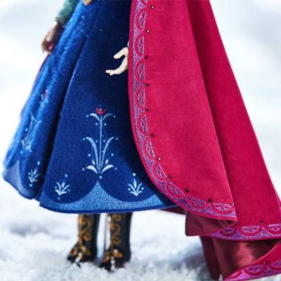 Anna and Elsa 10th Anniversary Limited Edition Doll Set, Frozen