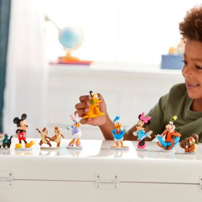 Mickey Mouse and Friends Deluxe Figurine Playset