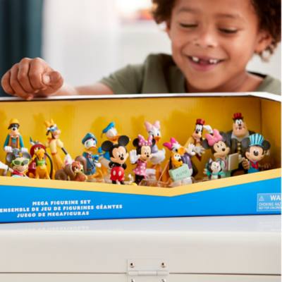 Mickey and Friends Mega Figurine Playset