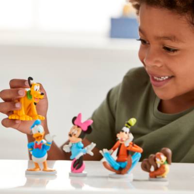 Mickey and Friends Mega Figurine Playset
