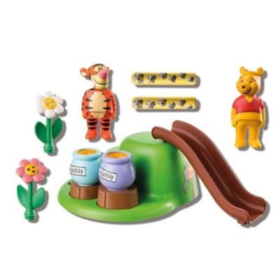 PLAYMOBIL Winnie the Pooh and Tigger's Bee Garden