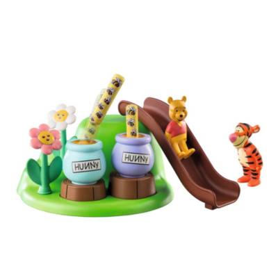 PLAYMOBIL Winnie the Pooh and Tigger's Bee Garden