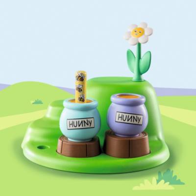 PLAYMOBIL Winnie the Pooh and Tigger's Bee Garden