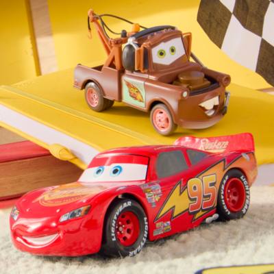 Coche escala Mate, Disney Pixar Cars