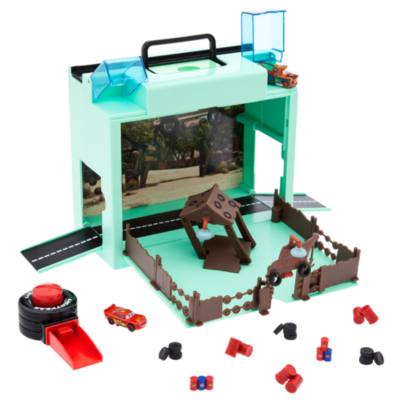 Mater's Junkyard Disney Pixar Cars On-the-Go Play Set