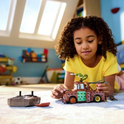 Disney Pixar Cars - Hook - Crash- and Rebuild-Auto - Ca. 15 cm