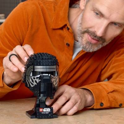 LEGO Star Wars Kylo Ren Helmet Set 75415