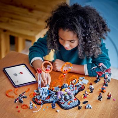 LEGO Marvel Avengers: Endgame Final Battle Set 76323