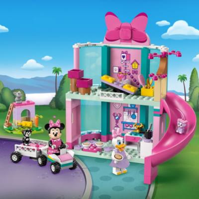 LEGO Disney Minnie's Pet Hotel Set 43274