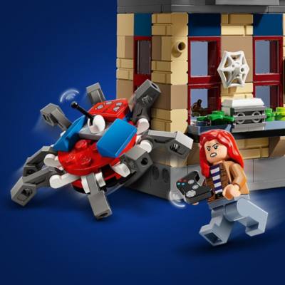 LEGO Marvel Peter Parker&rsquo;s Apartment Set 76317