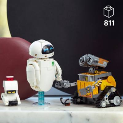 LEGO Disney WALL-E and EVE Set 43279