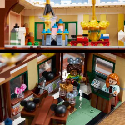 LEGO&nbsp;ǀ&nbsp;Disney Kit de construction Main Street, U.S.A. (43302)