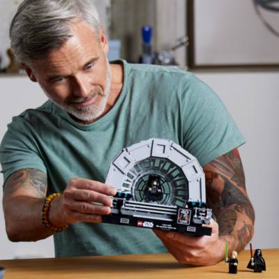 LEGO Star Wars Emperor's Throne Room Diorama Set 75352