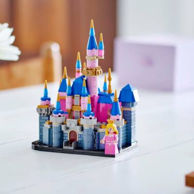 LEGO Disney Mini Disney Sleeping Beauty Castle Set 40720