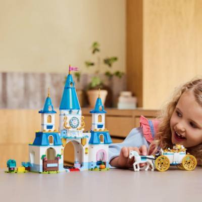 LEGO Disney Cinderella's Castle & Horse Carriage Set 43275
