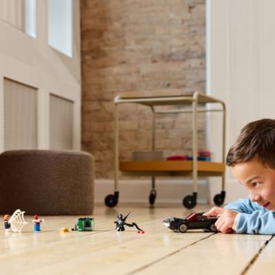 LEGO Marvel Spider-Man vs. Venom Muscle Car Set 76309