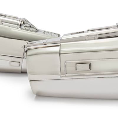 Mandalorian Gauntlets, Star Wars: Galaxy&rsquo;s Edge