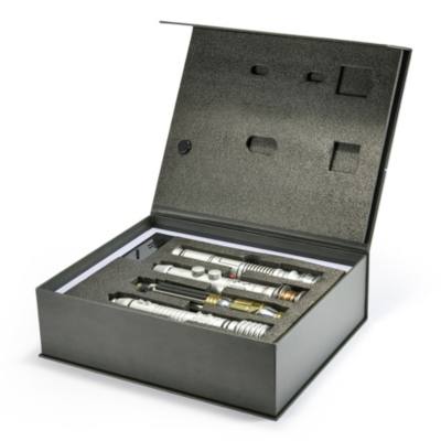 Arresting the Chancellor Limited Edition Legacy LIGHTSABER Hilt Set, Star Wars, D23: The Ultimate Disney Fan Event