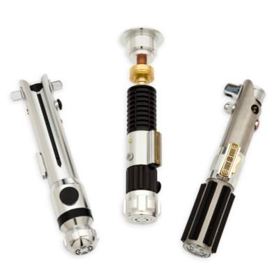 Star Wars: The Clone Wars Limited Edition LIGHTSABER Hilt Set