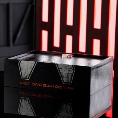 The Ren Legacy Limited Edition LIGHTSABER Hilt, Star Wars