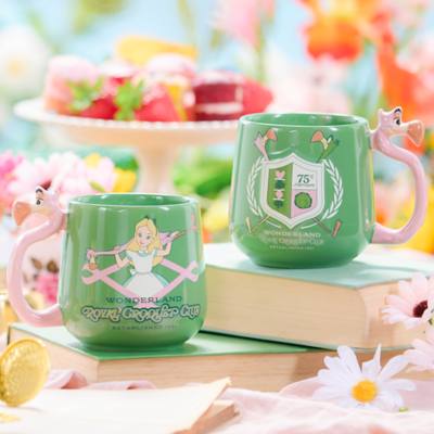 D23: The Ultimate Disney Fan Event - Alice im Wunderland - 75. Jubil&auml;um - Becher