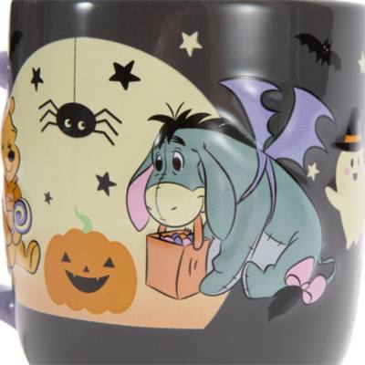 Mug Winnie l'Ourson et son &eacute;quipe de petits monstres