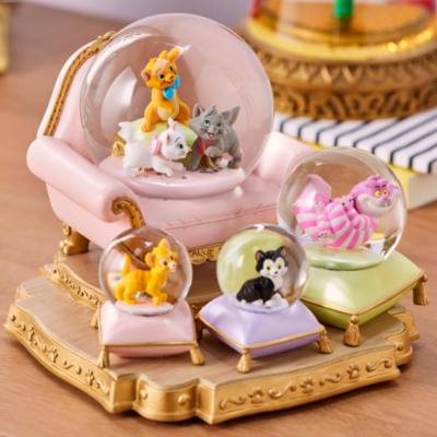 Disney Cats Snow Globe