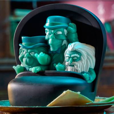 Figura con luz fantasmas autoestopistas en vag&oacute;n maldito, La mansi&oacute;n encantada