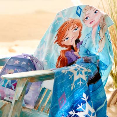Anna and Elsa Beach Towel, Frozen 2