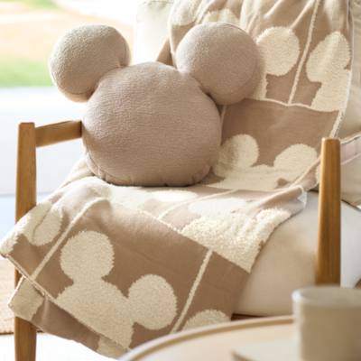 Mickey Mouse Icon Reversible Throw, Mickey Mouse Home Haven Collection