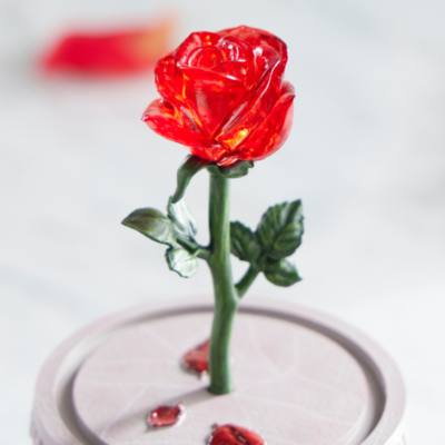 R&eacute;plica rosa encantada luz, La Bella y la Bestia