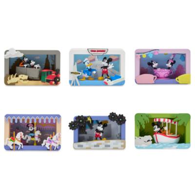 Mickey Mouse and Friends Disney Parks Diorama Mystery Figure