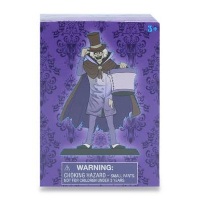 Figura misteriosa fantasmas La mansi&oacute;n encantada
