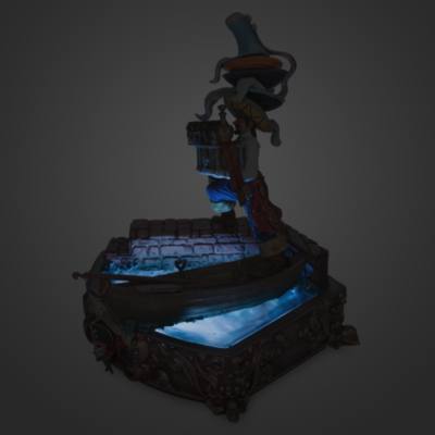 Pirates of the Caribbean Light-Up Figure