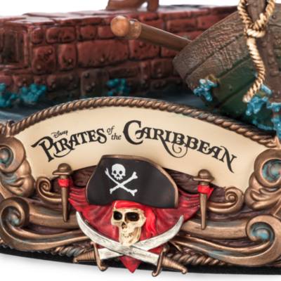 Pirates of the Caribbean Light-Up Figure
